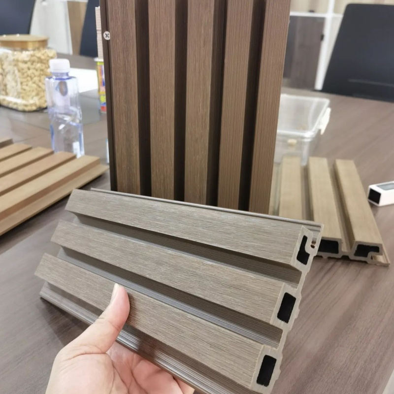 Chinese Durable Ceiling PVC/WPC Wood Plastic Composite Decorative Cladding Wall Panel