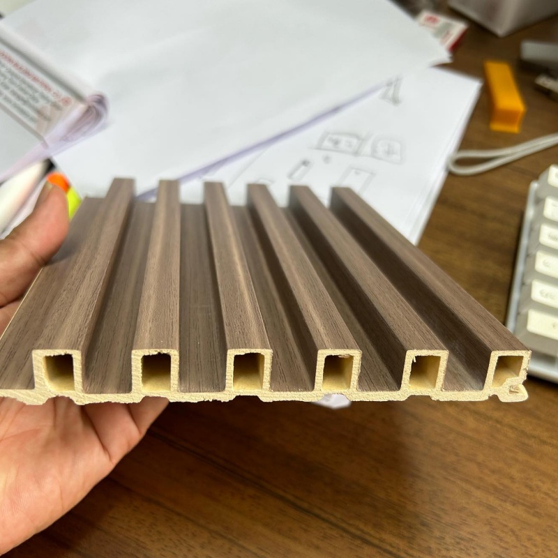 New Building Materials External Fluted Wood Plastic Composite Outdoor WPC/PVC Wall Fence Panel Papel De Parede